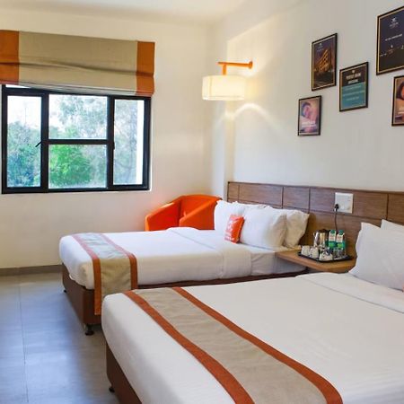 Max Hotels Jabalpur Extérieur photo