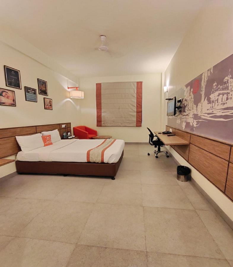 Max Hotels Jabalpur Extérieur photo
