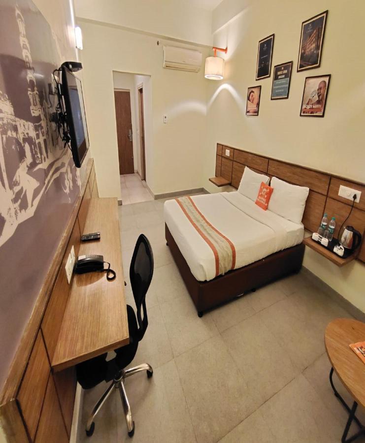 Max Hotels Jabalpur Extérieur photo