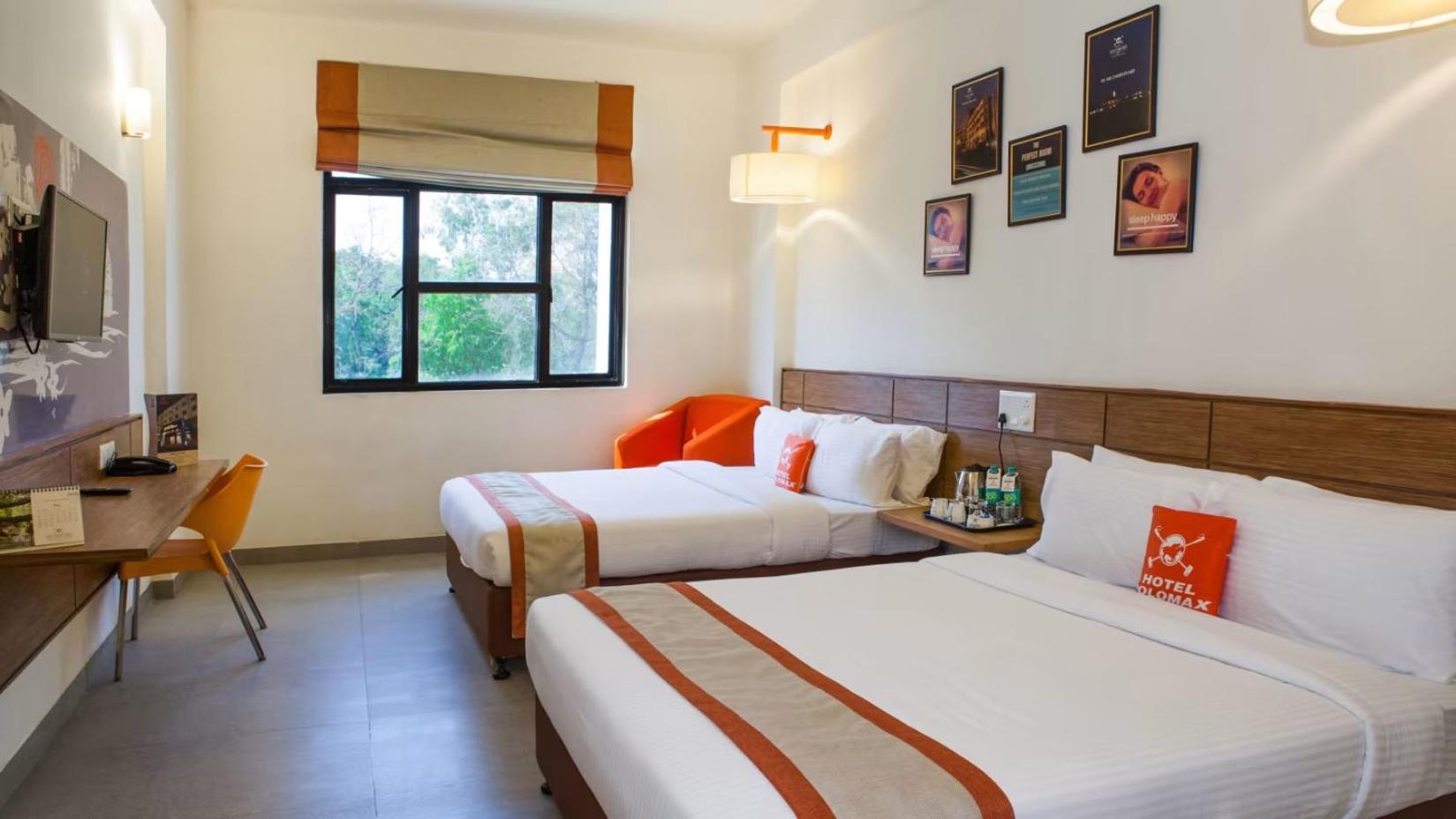 Max Hotels Jabalpur Extérieur photo