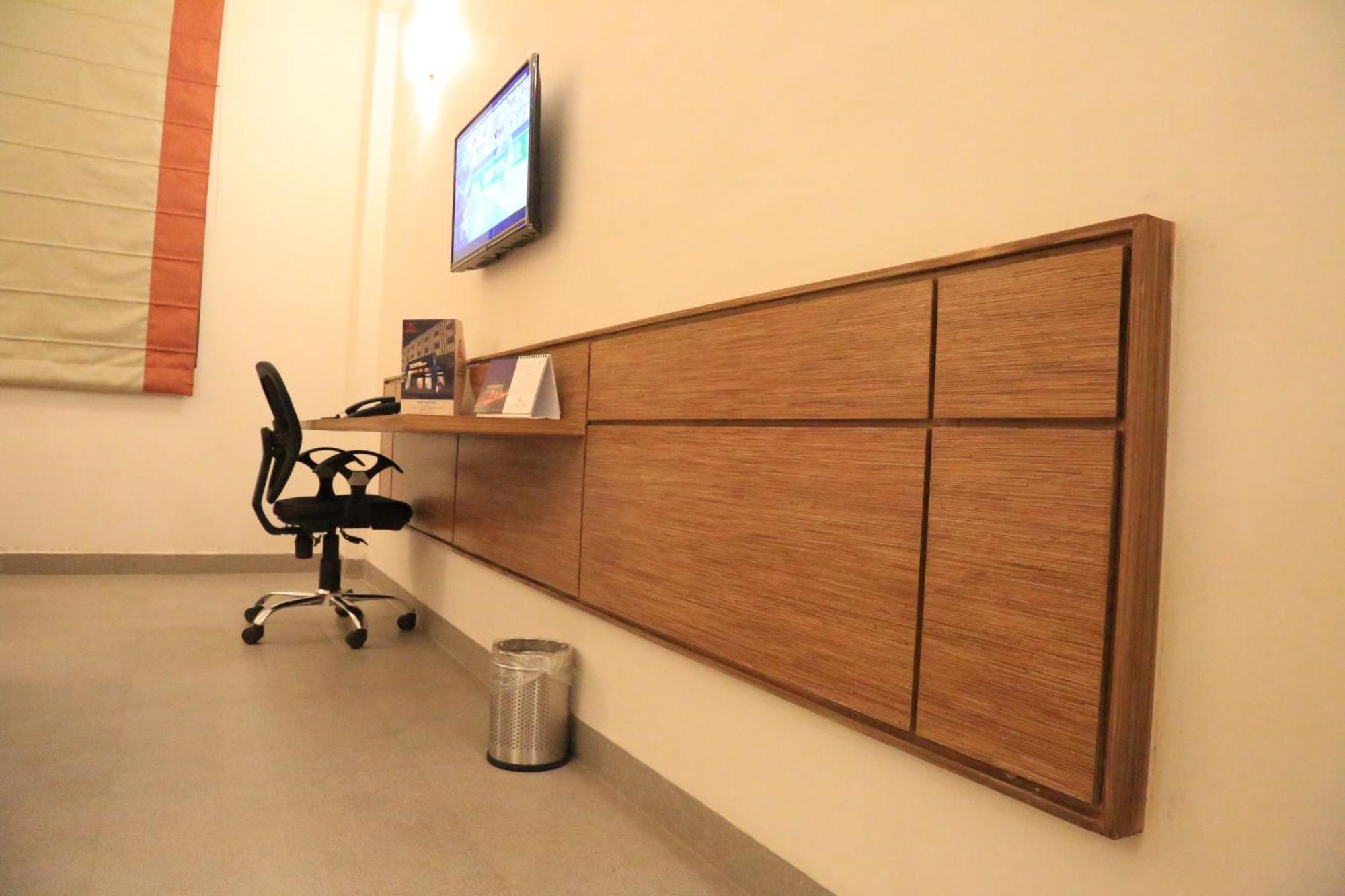 Max Hotels Jabalpur Chambre photo