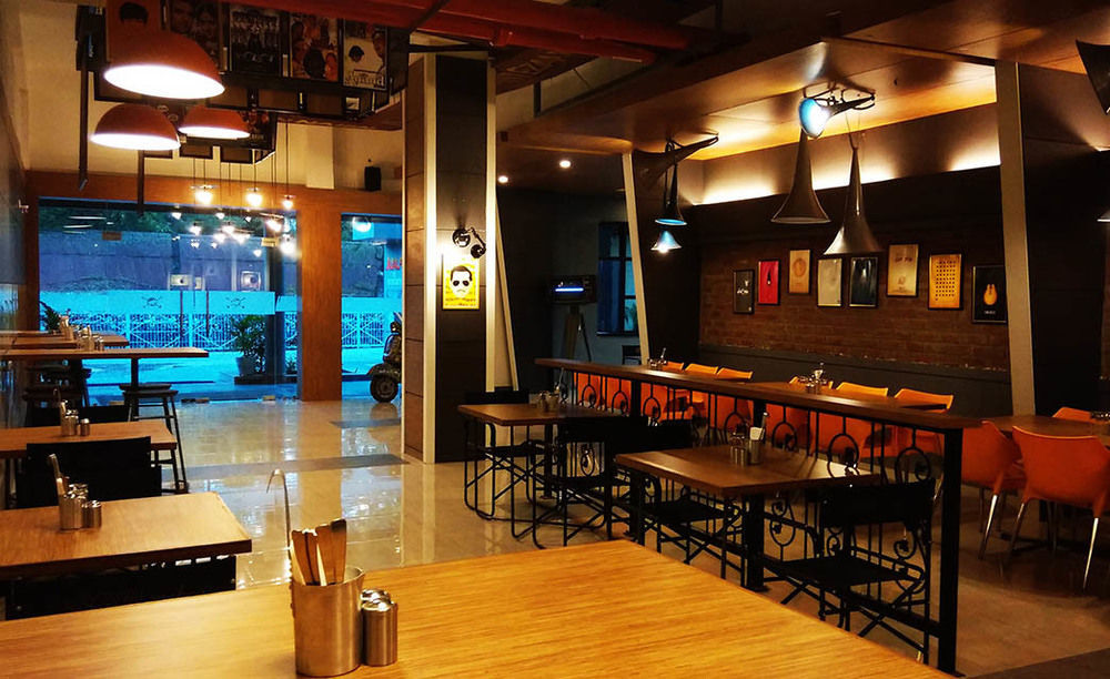 Max Hotels Jabalpur Extérieur photo